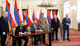 Լեհաստան ՀՀ վարչապետի պաշտոնական այցի շրջանակներում կայացել է փաստաթղթի ստորագրման արարողություն