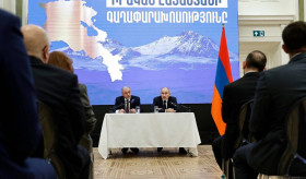 Պաշտոնական այցով Լեհաստանի Հանրապետությունում գտնվող վարչապետ Նիկոլ Փաշինյանը Վարշավայում հանդիպում է ունեցել Լեհաստանի հայ համայնքի ներկայացուցիչների հետ